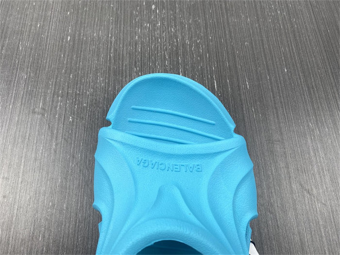 BLCG SLIPPERS
