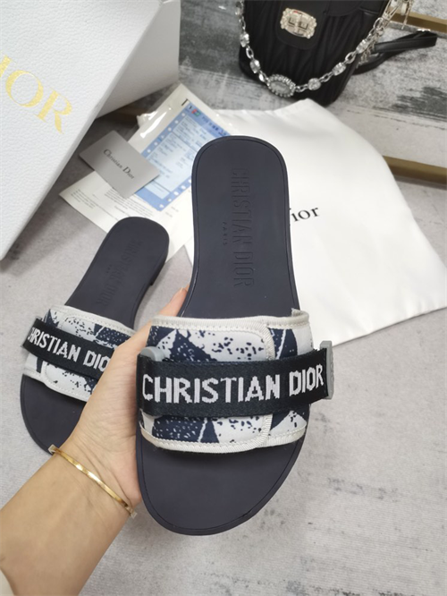 Dio Slipper