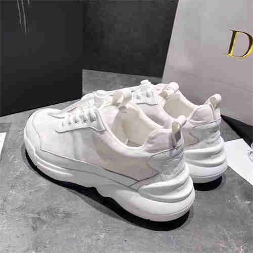 DR Sneaker