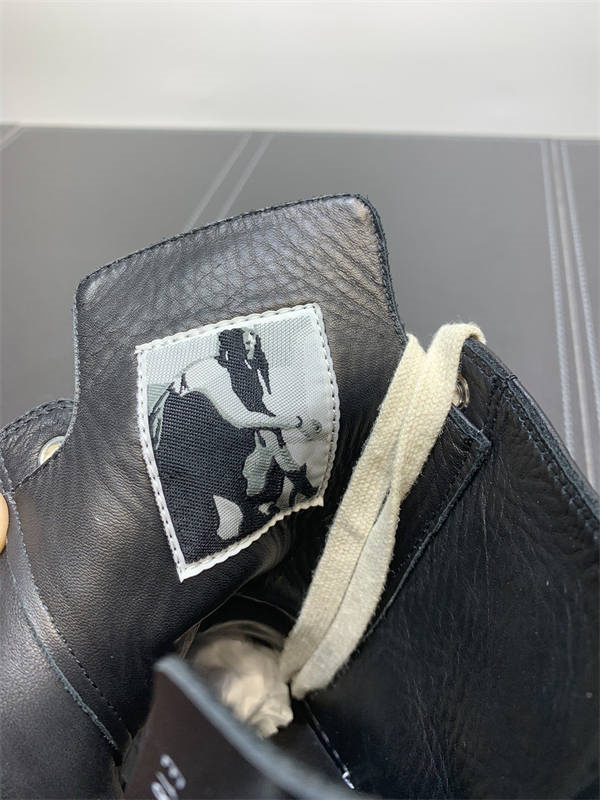 RI*K OWENS SNEAKERS