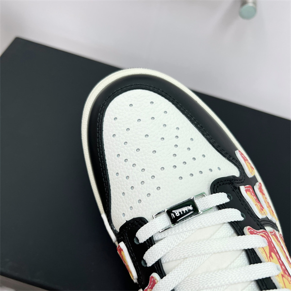 AMIR1 SNEAKERS