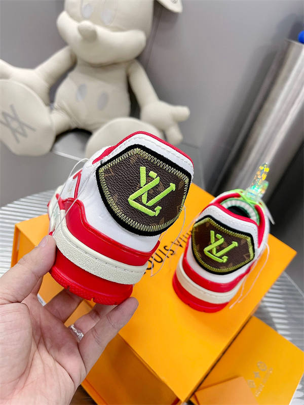LV034