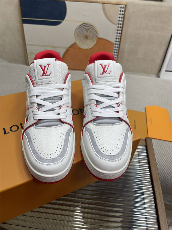 LV062