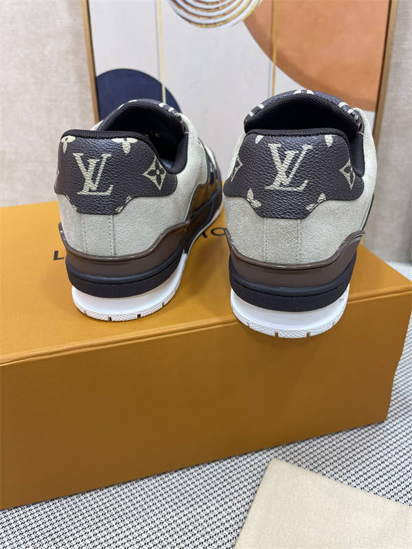 LV098