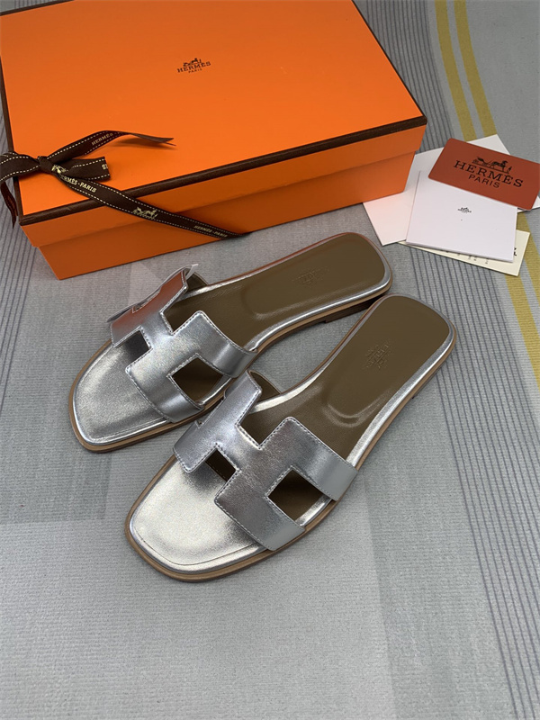 H Slipper