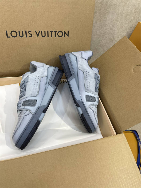 LV156