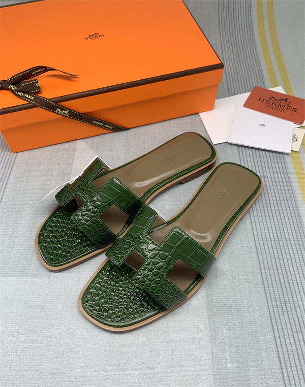 H Slipper