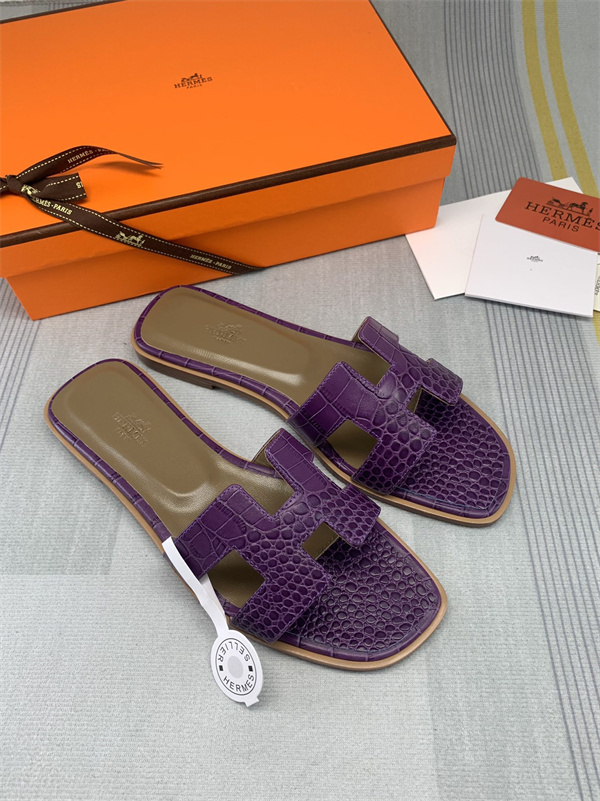 H Slipper