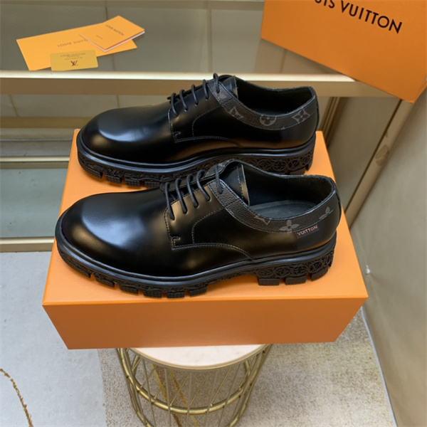 Lv Loafer 003