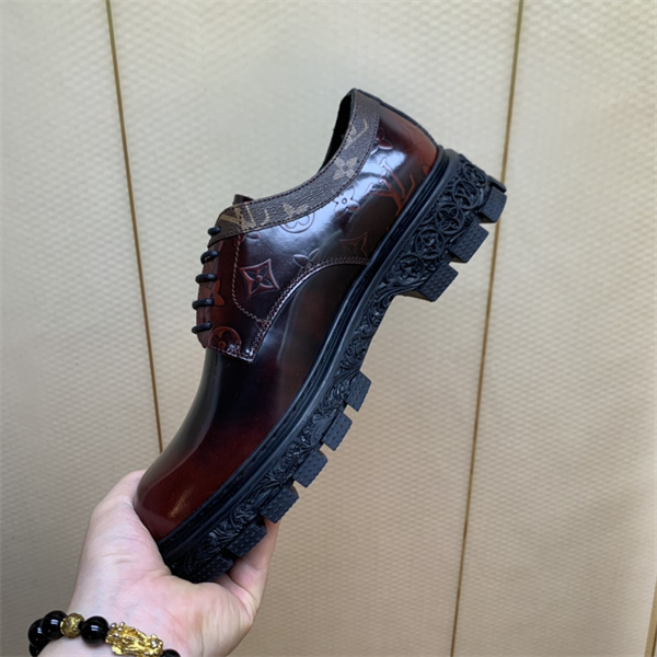 Lv Loafer 004