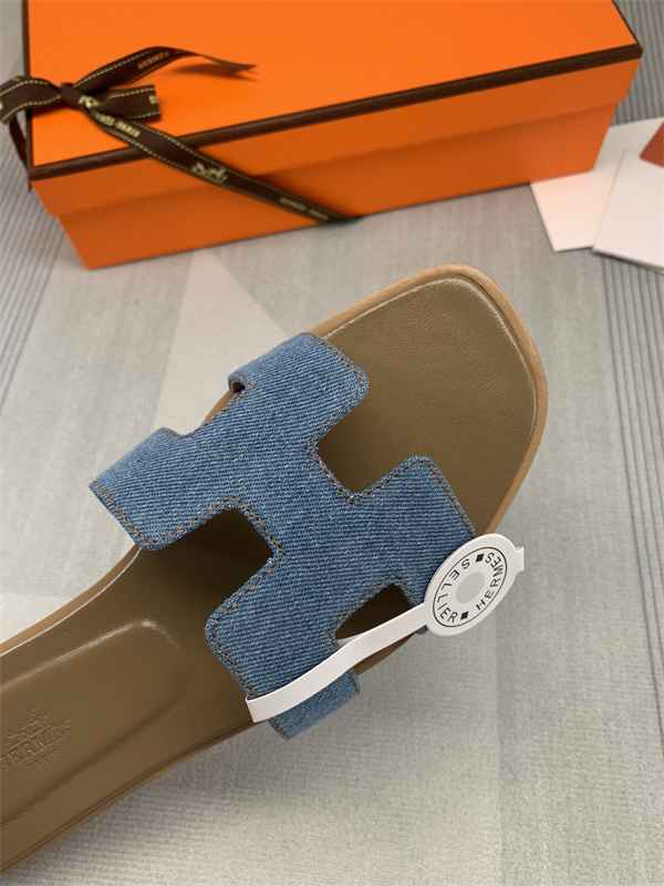 H Slipper
