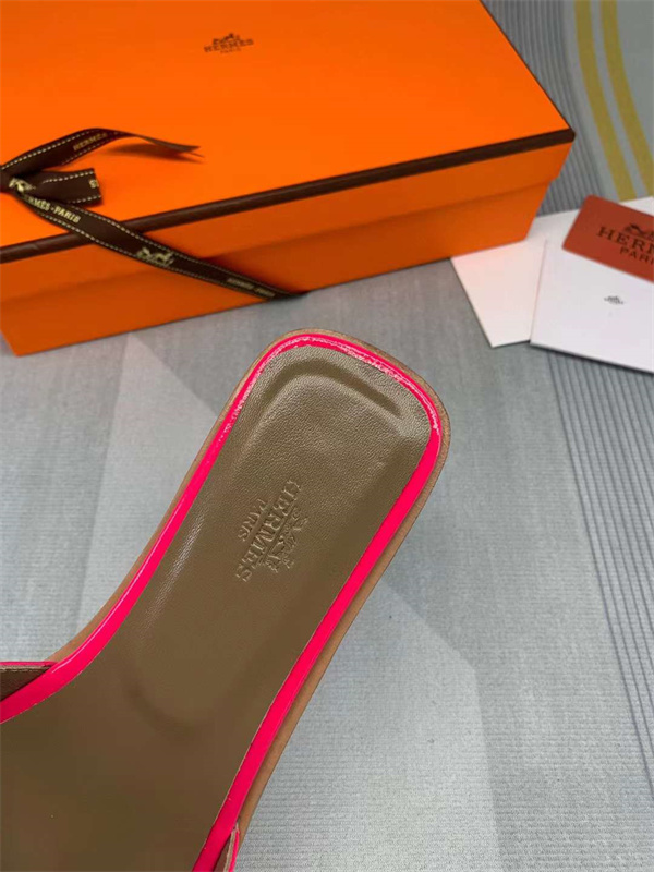 H Slipper