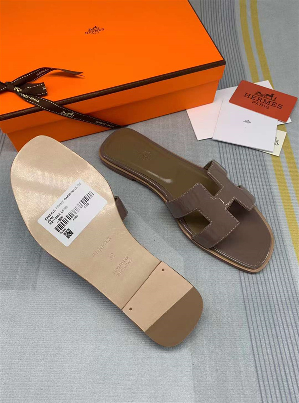 H Slipper