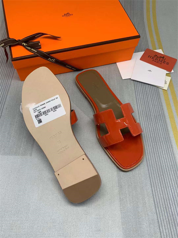 H Slipper