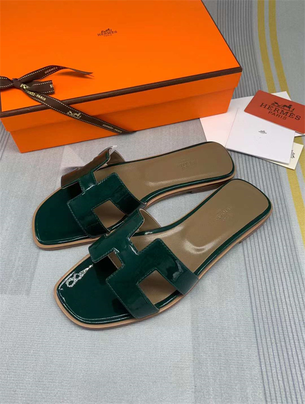 H Slipper