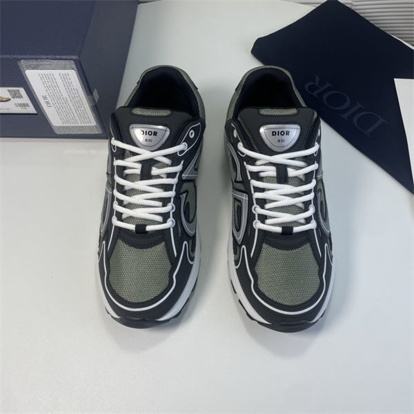 Dr B30 Sneaker