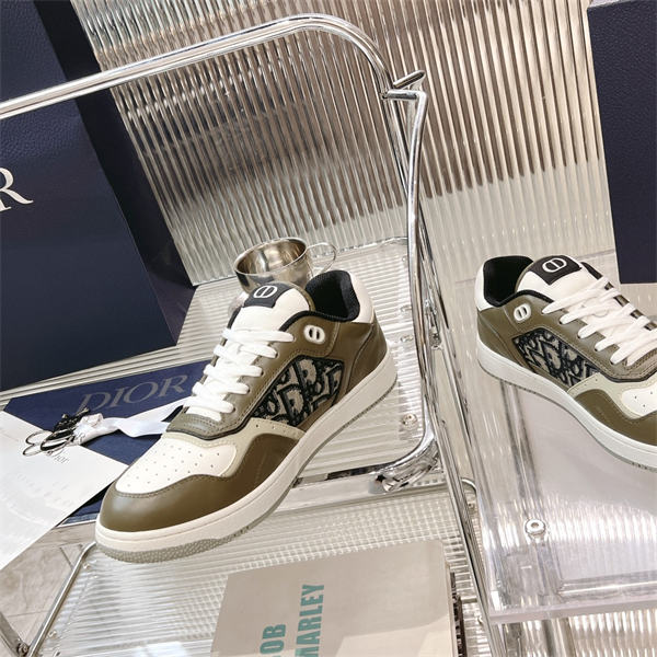 Dr B27 Sneaker