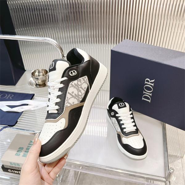 Dr B27 Sneaker