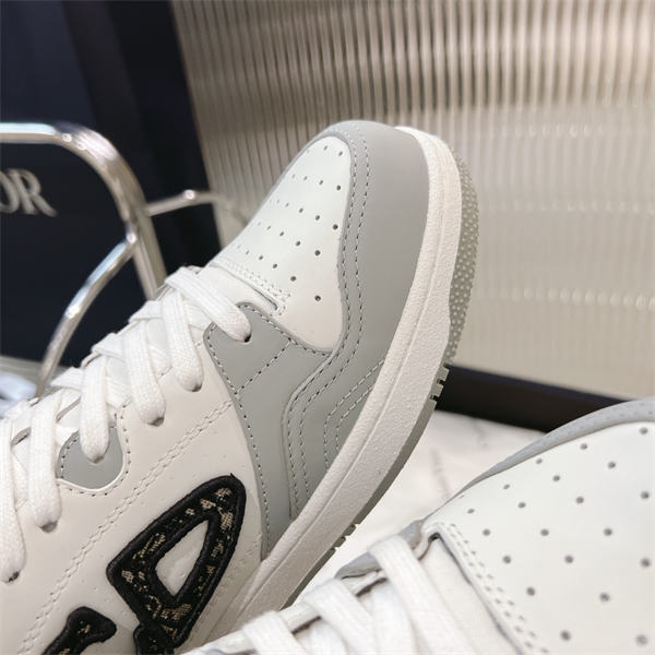 Dr B57 Sneaker