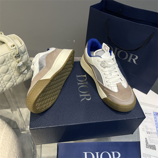 Dr x Travis Scott Sneaker
