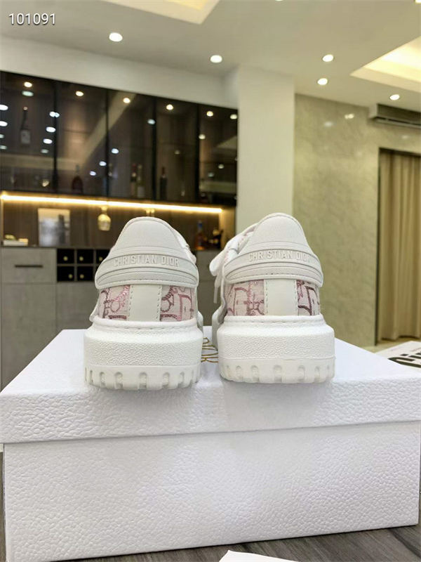 Dr Sneaker