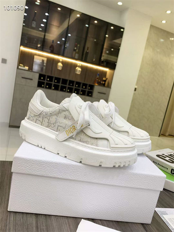 Dr Sneaker