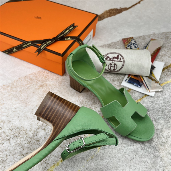 H Sandals