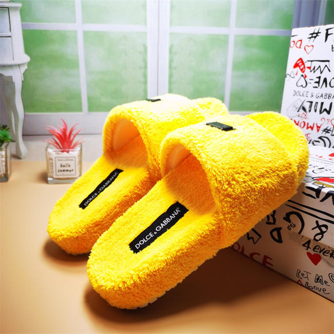 DG slipper 11