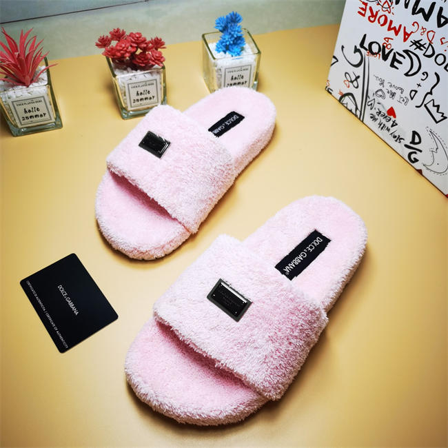 DG slipper 14