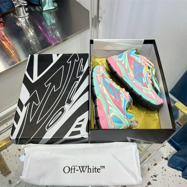 OFF-WHITE Be Right Back