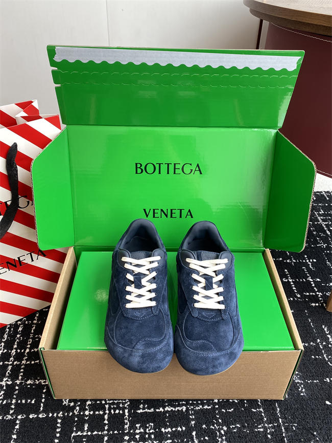 B0tt*ga Ven*ta Sneaker