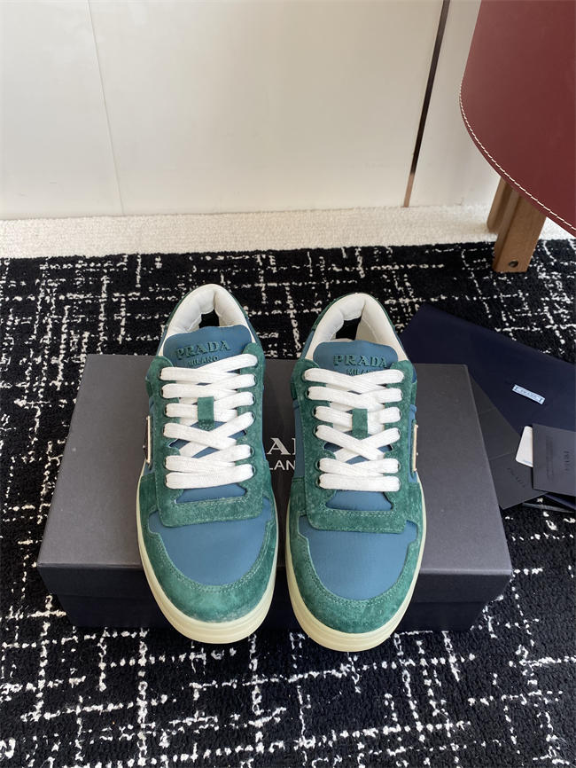 Pra*a Sneaker