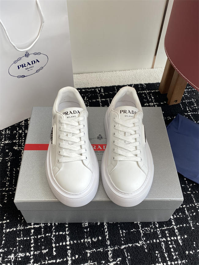 Pra*a Sneaker