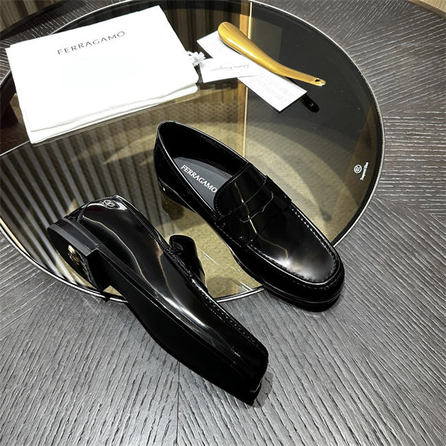 Ferragamo Loafer
