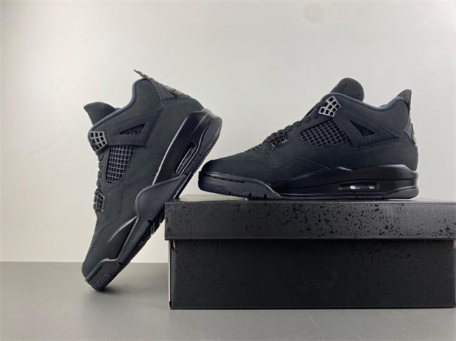 Air Jordan 4 “Black Cat” 2025 FV5029-010
