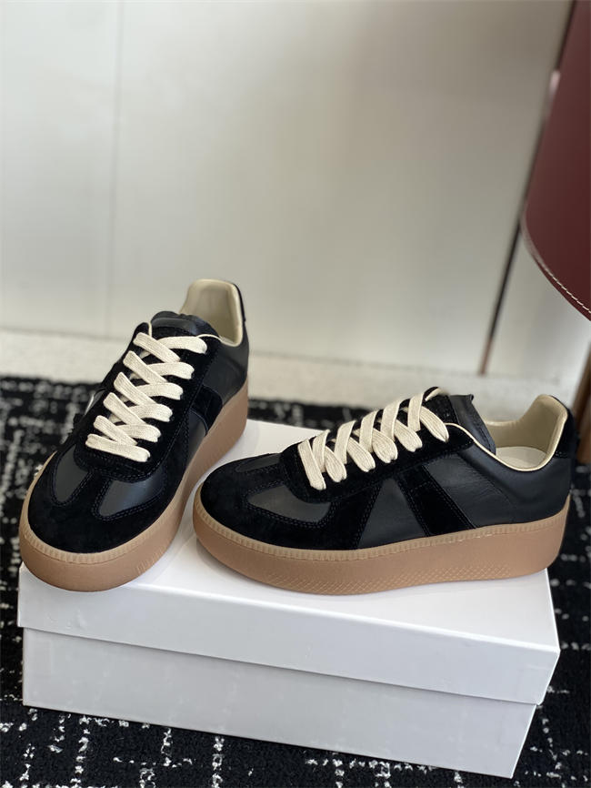 Ma1s0n Marg*e1a Sneaker 140