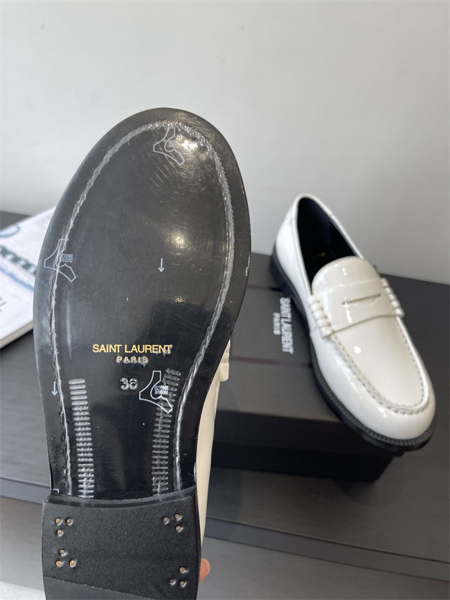 Y51 Loafer 013