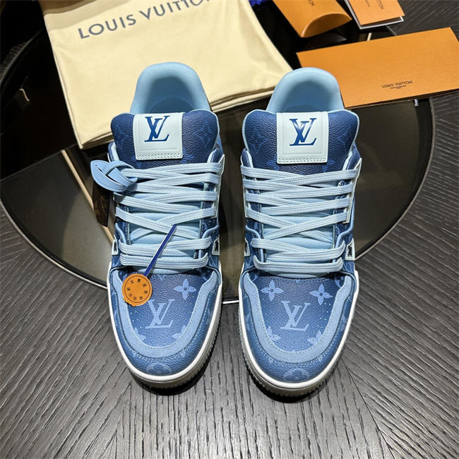 LV Trainer Sneaker