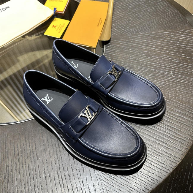 Lv Loafer089