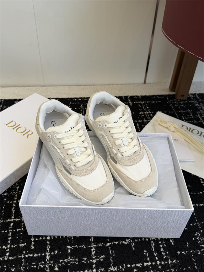 D10r Tech Sneaker