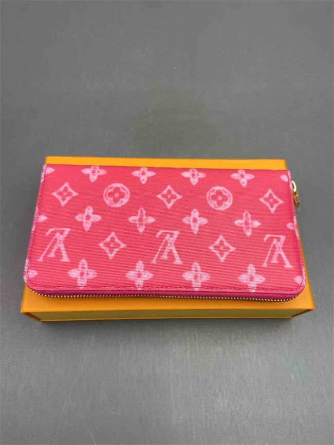 L0vis Vvtt0n Zippy Wallet
