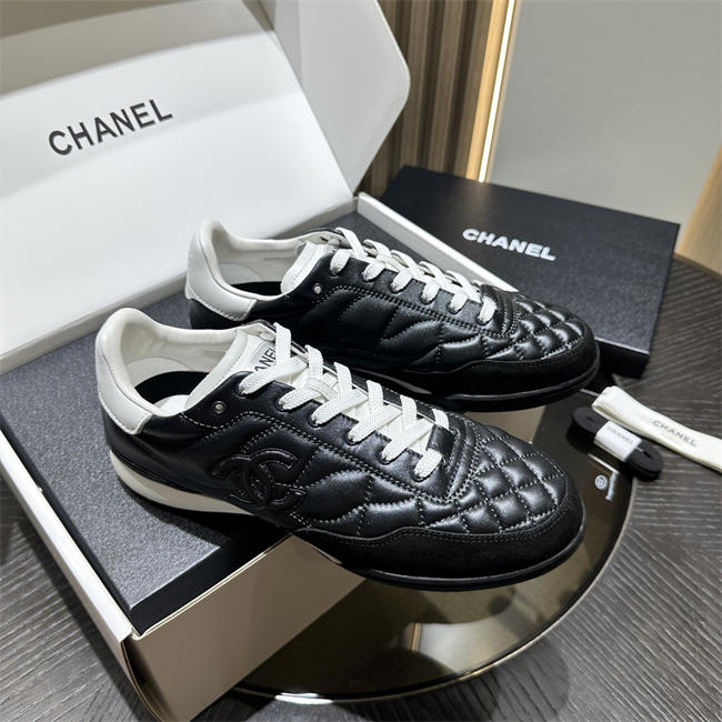 Chanal Sneakers