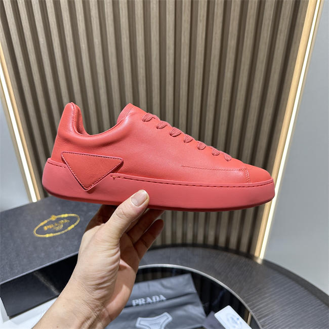 Pra*a Sneaker072