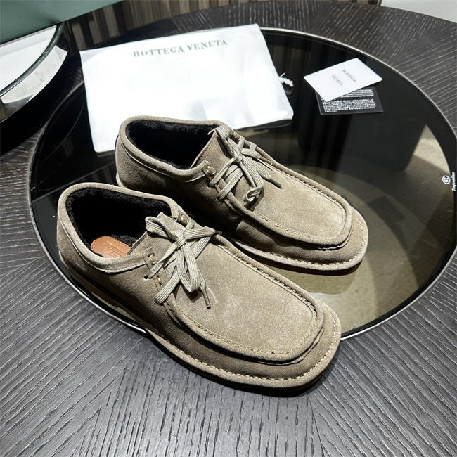 B0tt*ga Ven*ta Sneaker