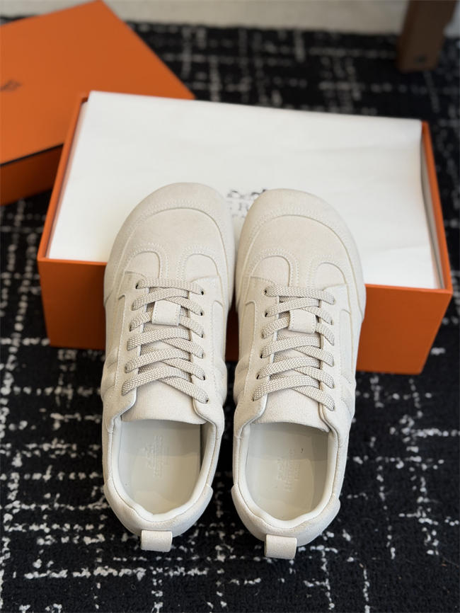 HER MES Sneaker