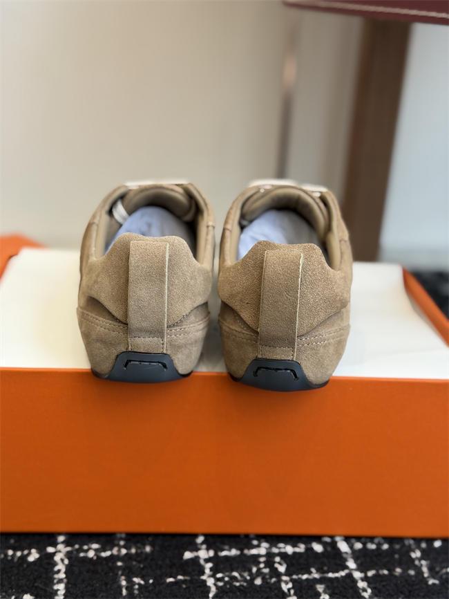 HER MES Sneaker
