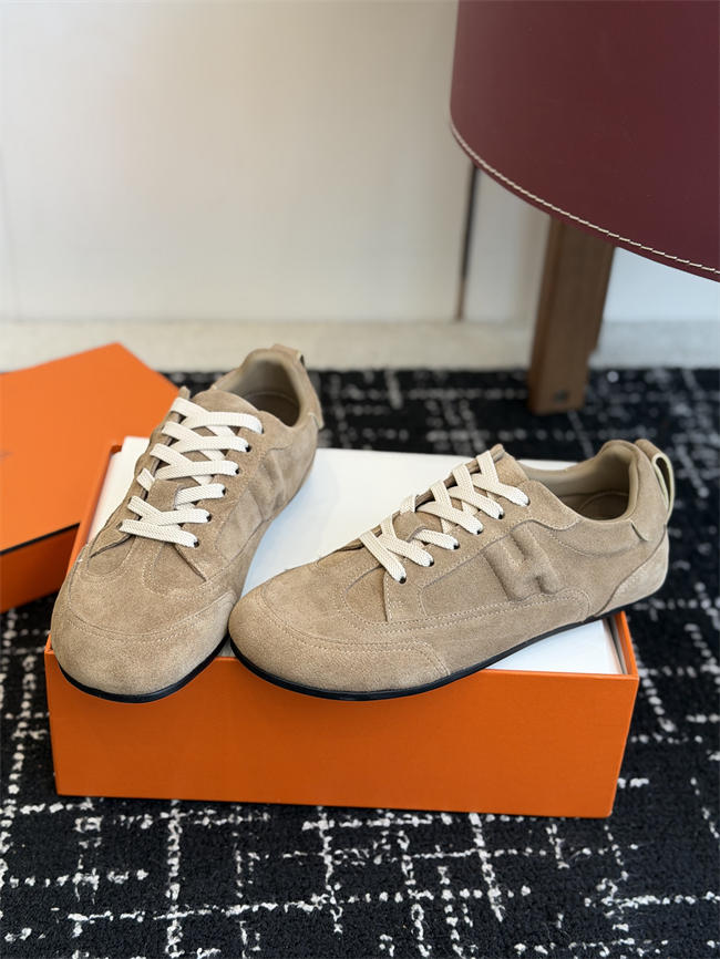 HER MES Sneaker