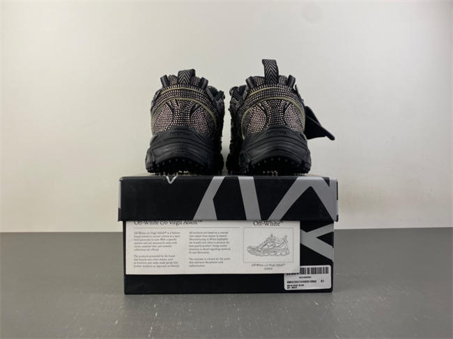 OFF-WHITE Be Right Back