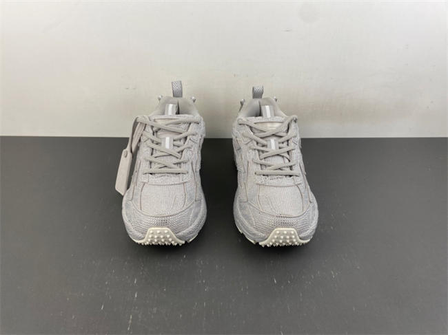OFF-WHITE Be Right Back