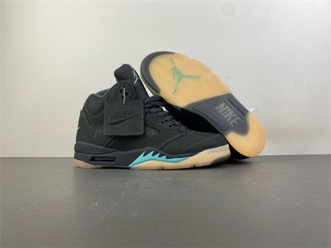 Solefly x Air Jordan 5 Retro IU0734-001